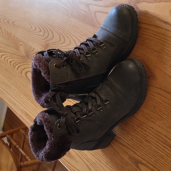 GC winter dress or casual brown boots women size 6 - Picture 3 of 3